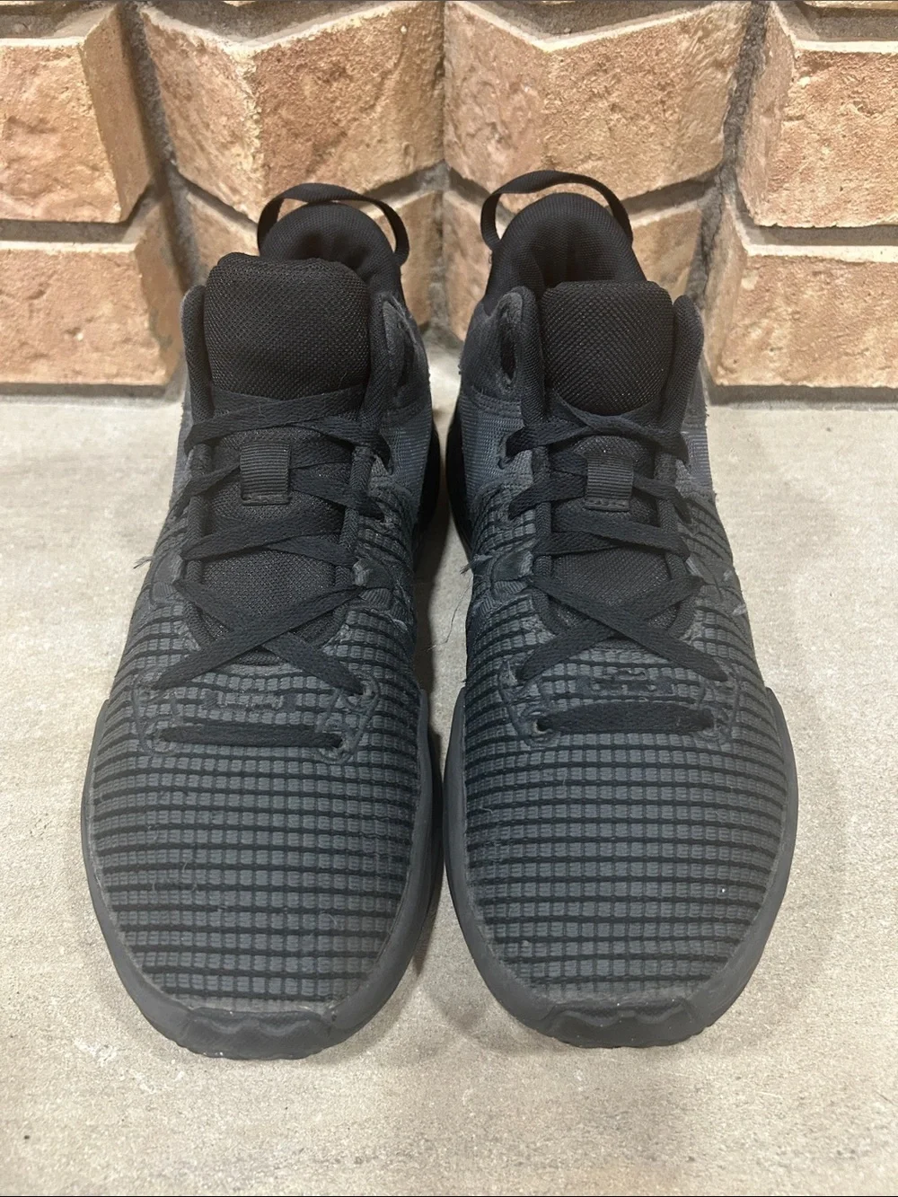 Nike LeBron Witness 7 Triple Black DM1123-004 Men’s size 11